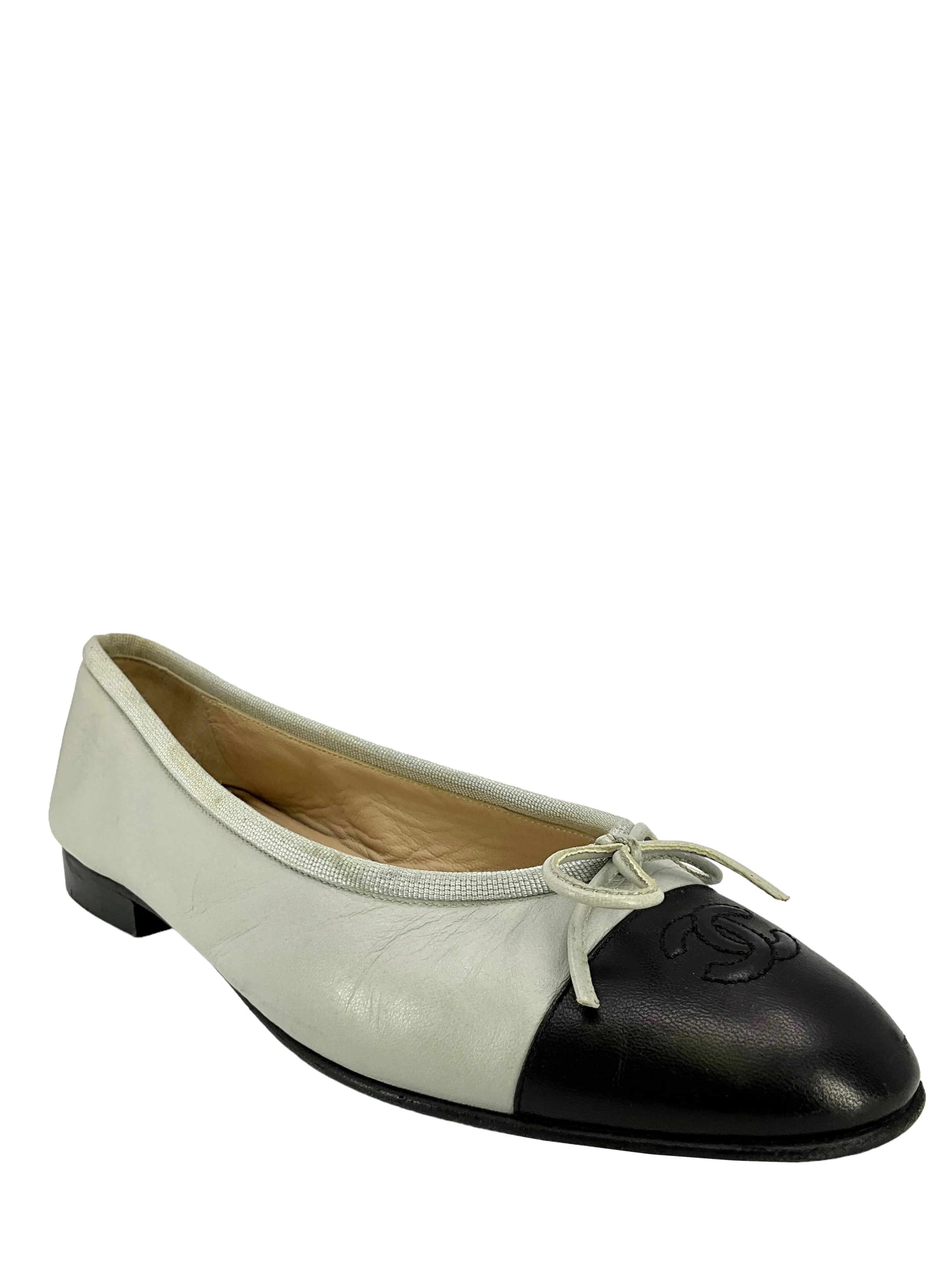 CHANEL CC Cap Toe Lambskin Leather Ballet Flats Size 8