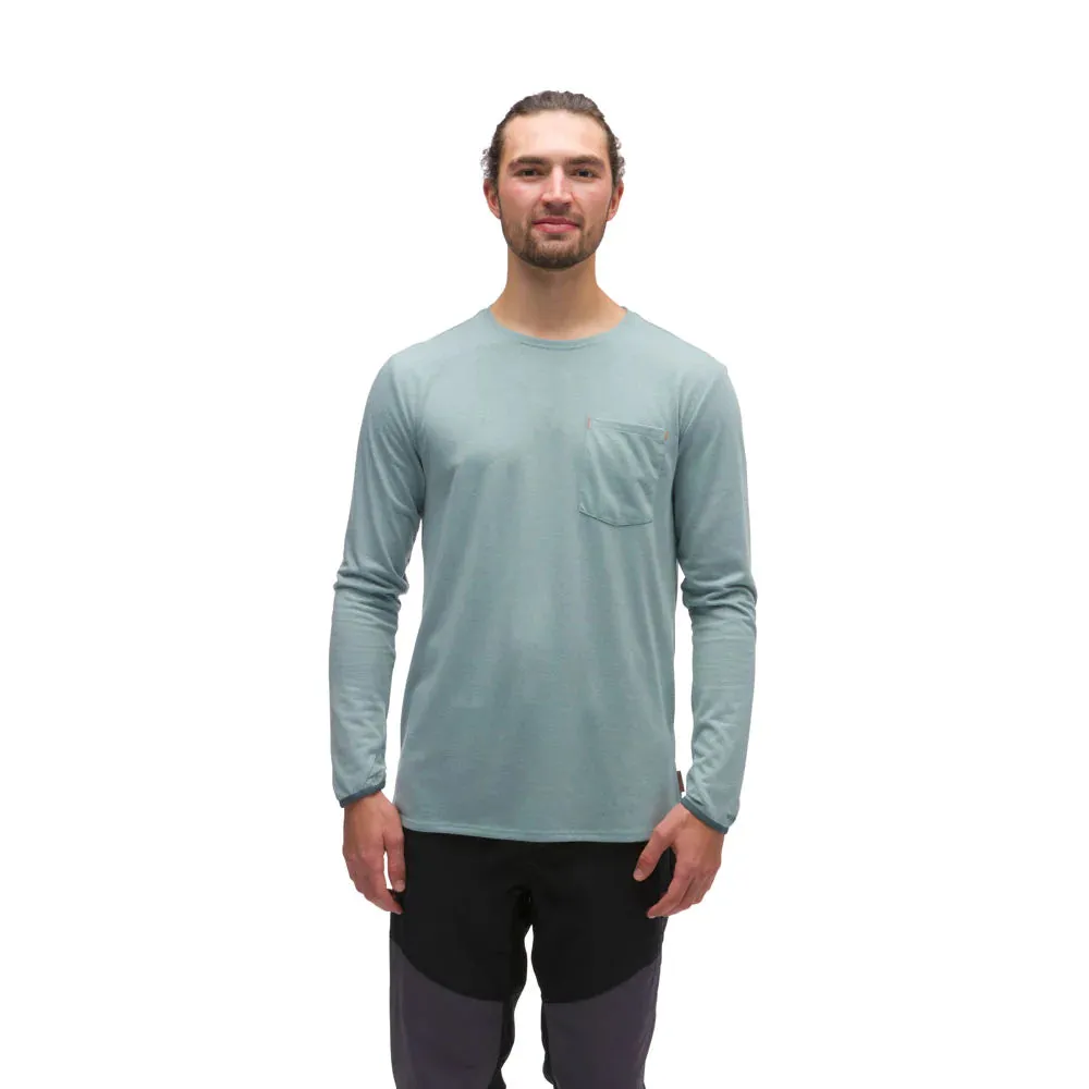 Grundens Shorebreak Performance Fishing Shirt in Skyrocket