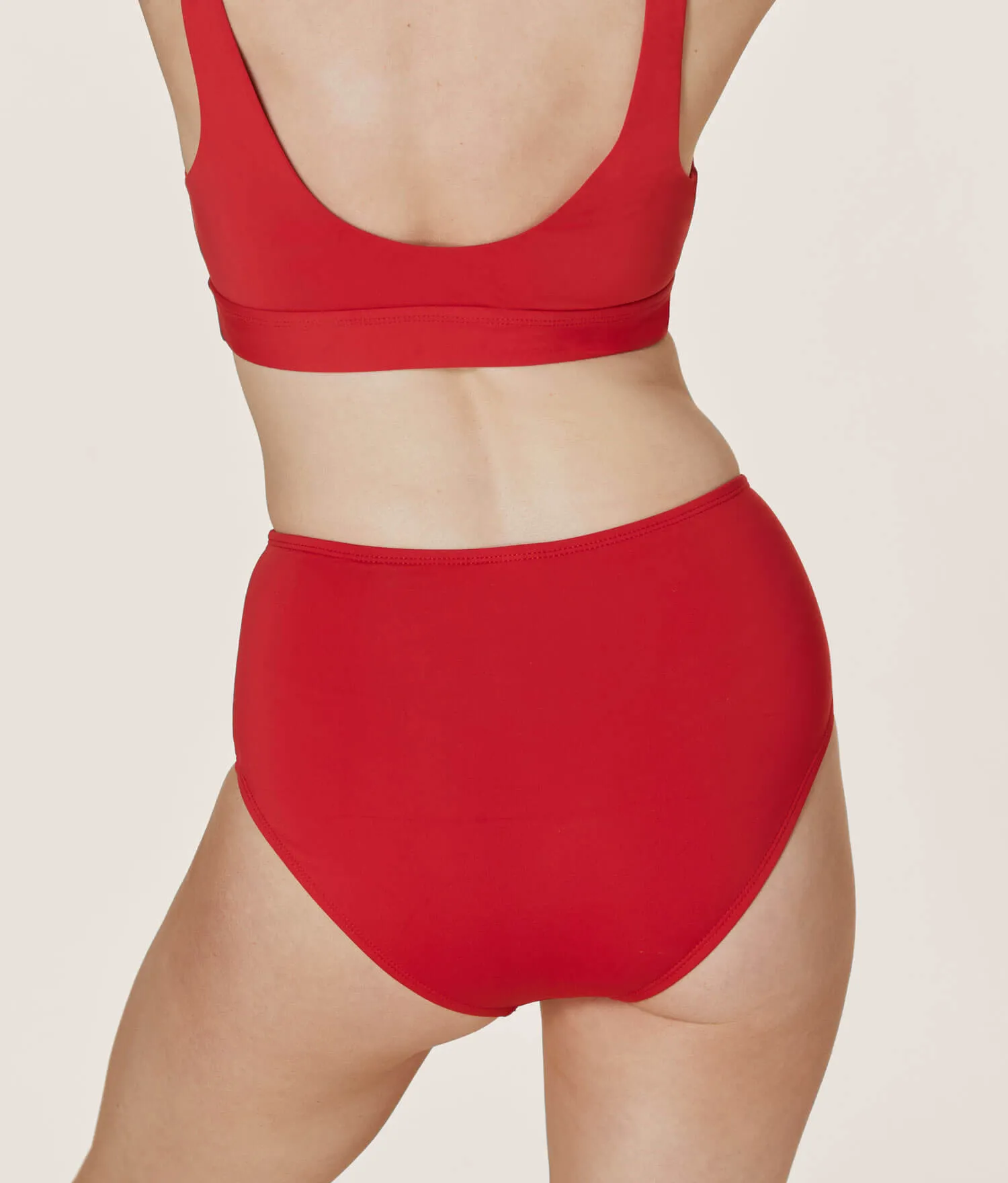 The High - Waisted Bottom - Flat - Cherry Red